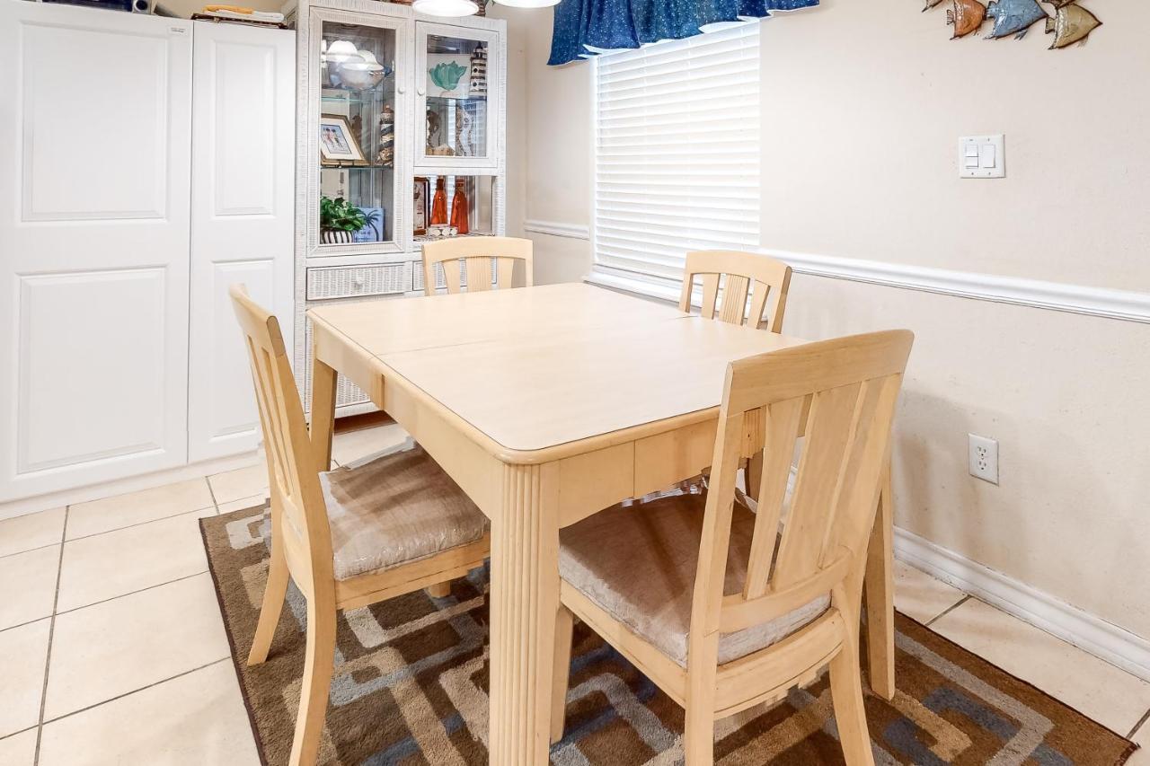 Appartamento Golden Gate Getaway South Padre Island Esterno foto
