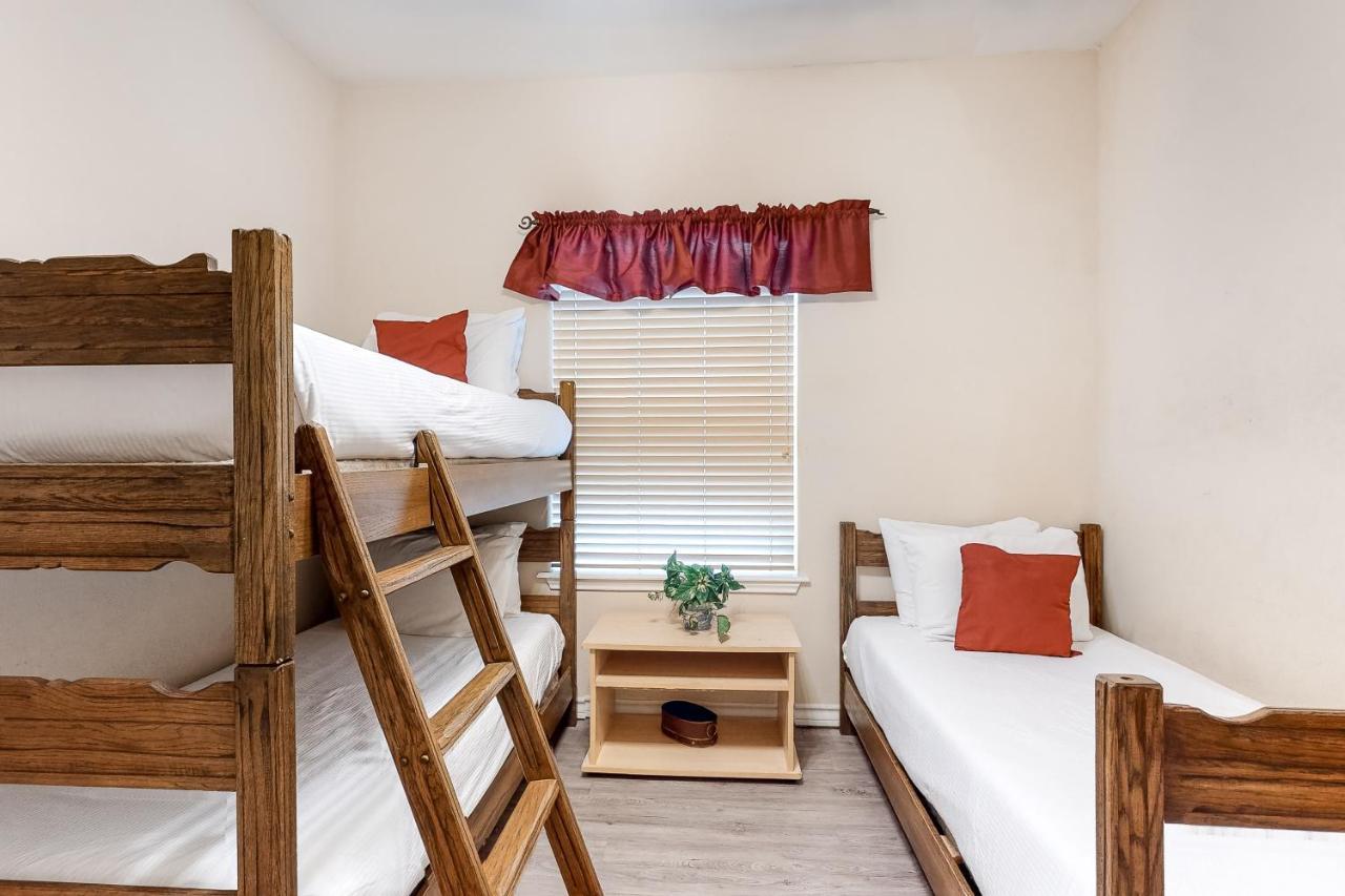 Appartamento Golden Gate Getaway South Padre Island Esterno foto