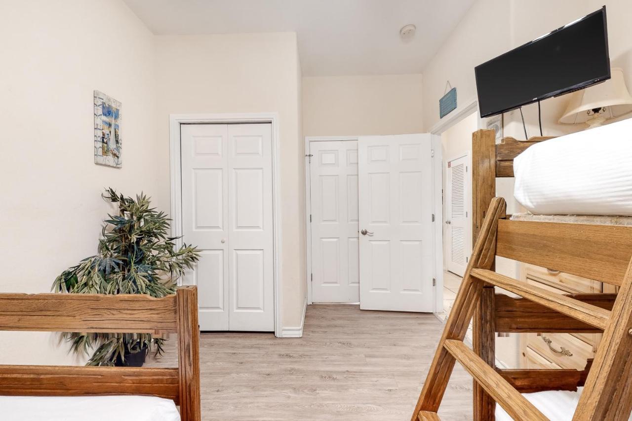 Appartamento Golden Gate Getaway South Padre Island Esterno foto
