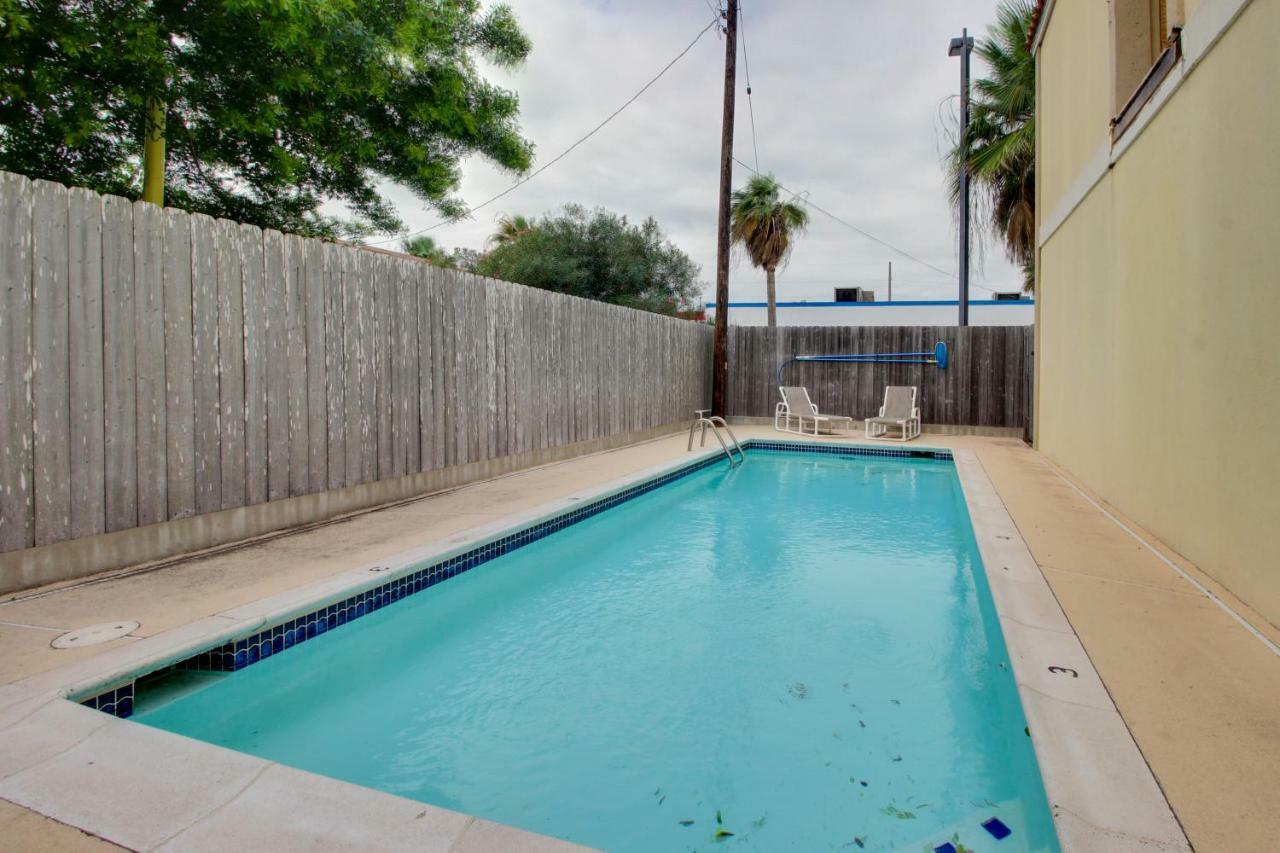 Appartamento Golden Gate Getaway South Padre Island Esterno foto